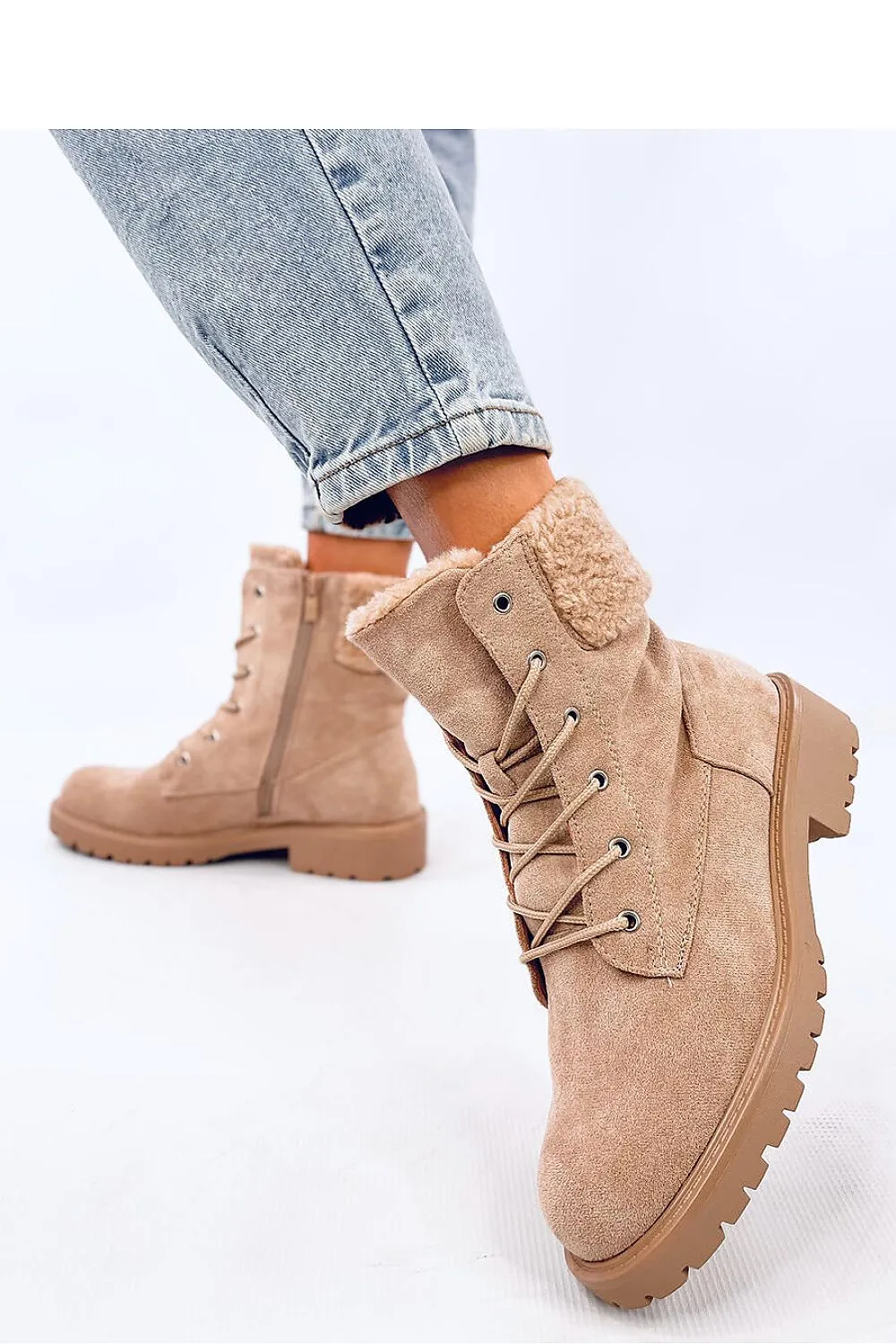 Boots model 201981 Inello
