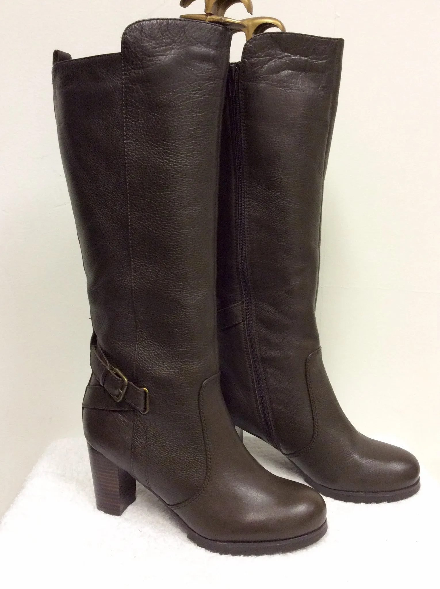 BRAND NEW NATURALIZER BROWN FUR LINED BOOTS SIZE 6.5/40