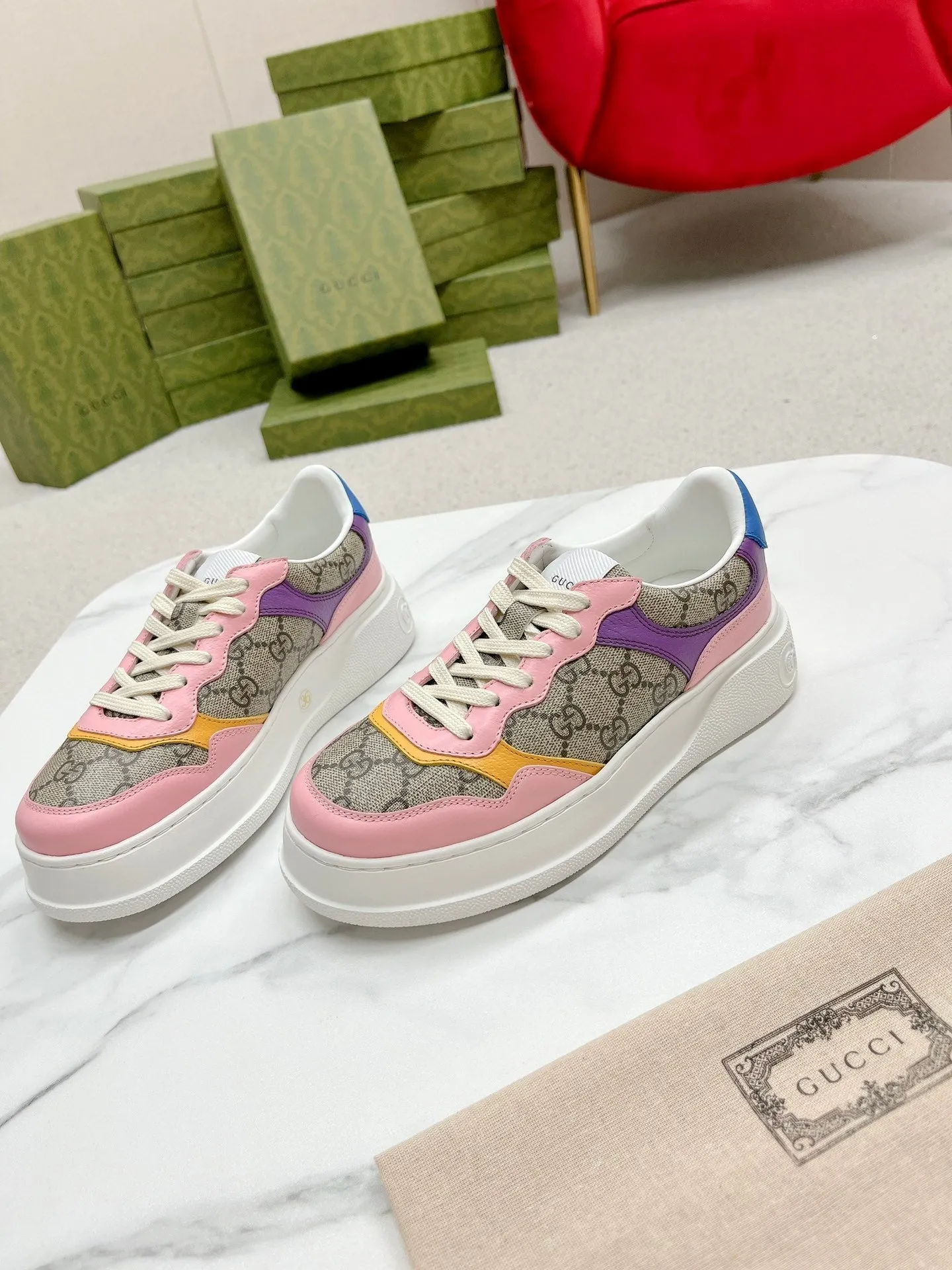 GG TRAINER LIGHT BROWN AND PINK CALFSKIN