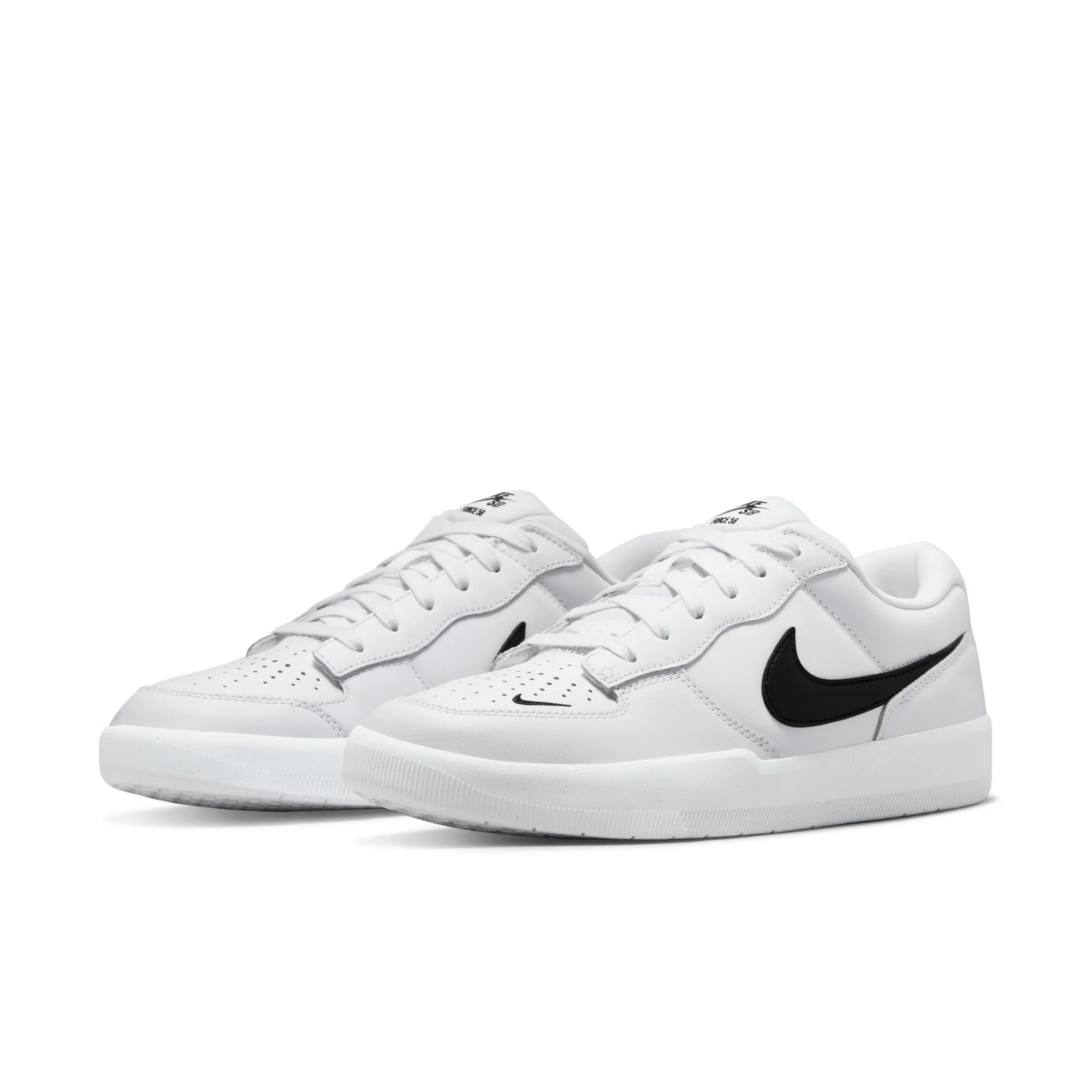 Nike SB - Force 88 Premium in White/White/White/Black
