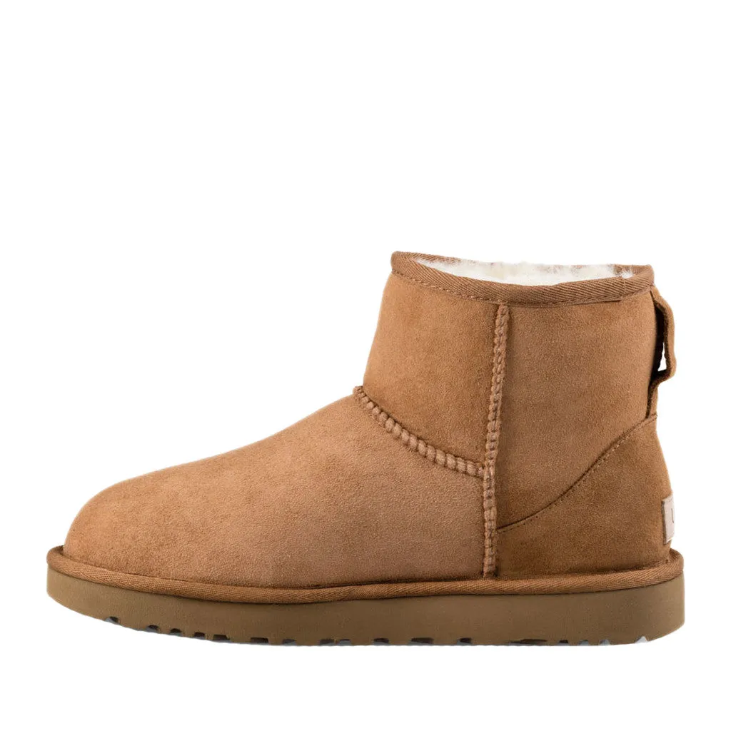UGG Australia Women's Classic Mini II Boot in Chestnut