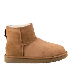 UGG Australia Women's Classic Mini II Boot in Chestnut